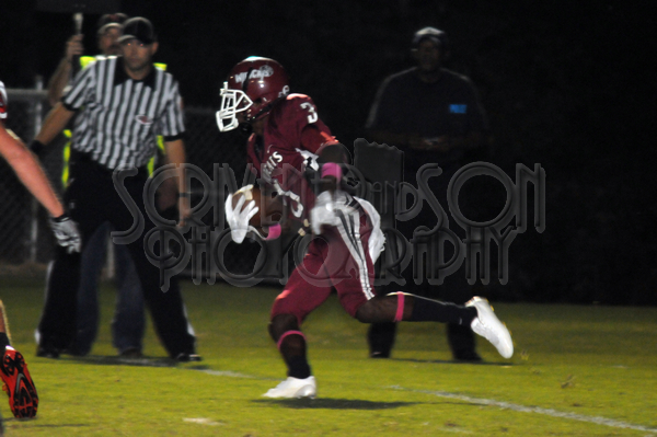 10-10 LHS vs. SPHS 035.JPG - SCRIVENER 300s #1